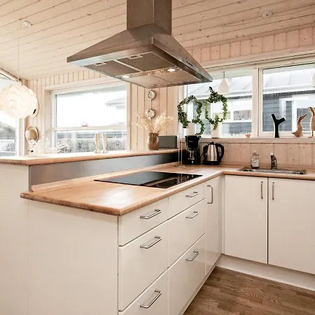 6 Person In Tranekaer-by Traum Holiday home Faebaek