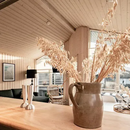 Holiday home 6 Person In Tranekaer-by Traum