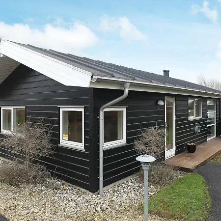 6 Person In Tranekaer-by Traum Holiday home