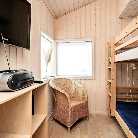 6 Person In Tranek R Holiday home Faebaek